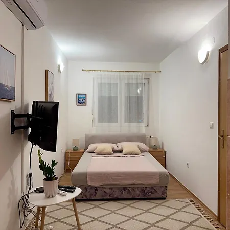 Rest Zalik Apartamento