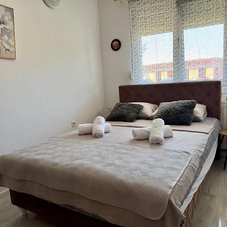 Rest Zalik Apartment